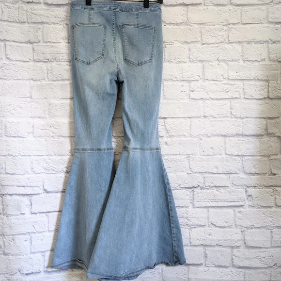 Free People Float On Super Flare Jeans 27 Bermondsey Blue Denim Boho - Picture 6 of 9